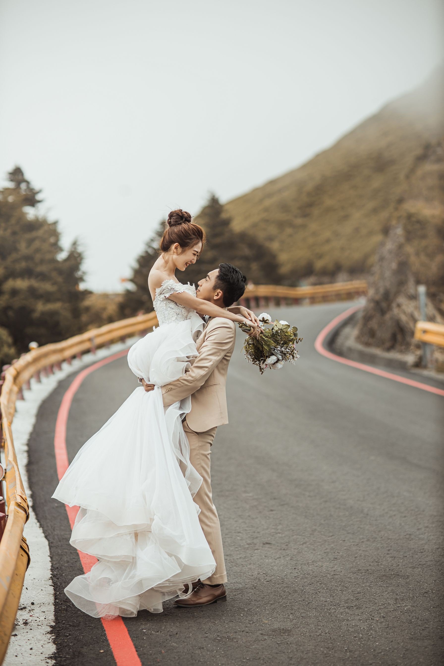 山脈系婚紗照風格1